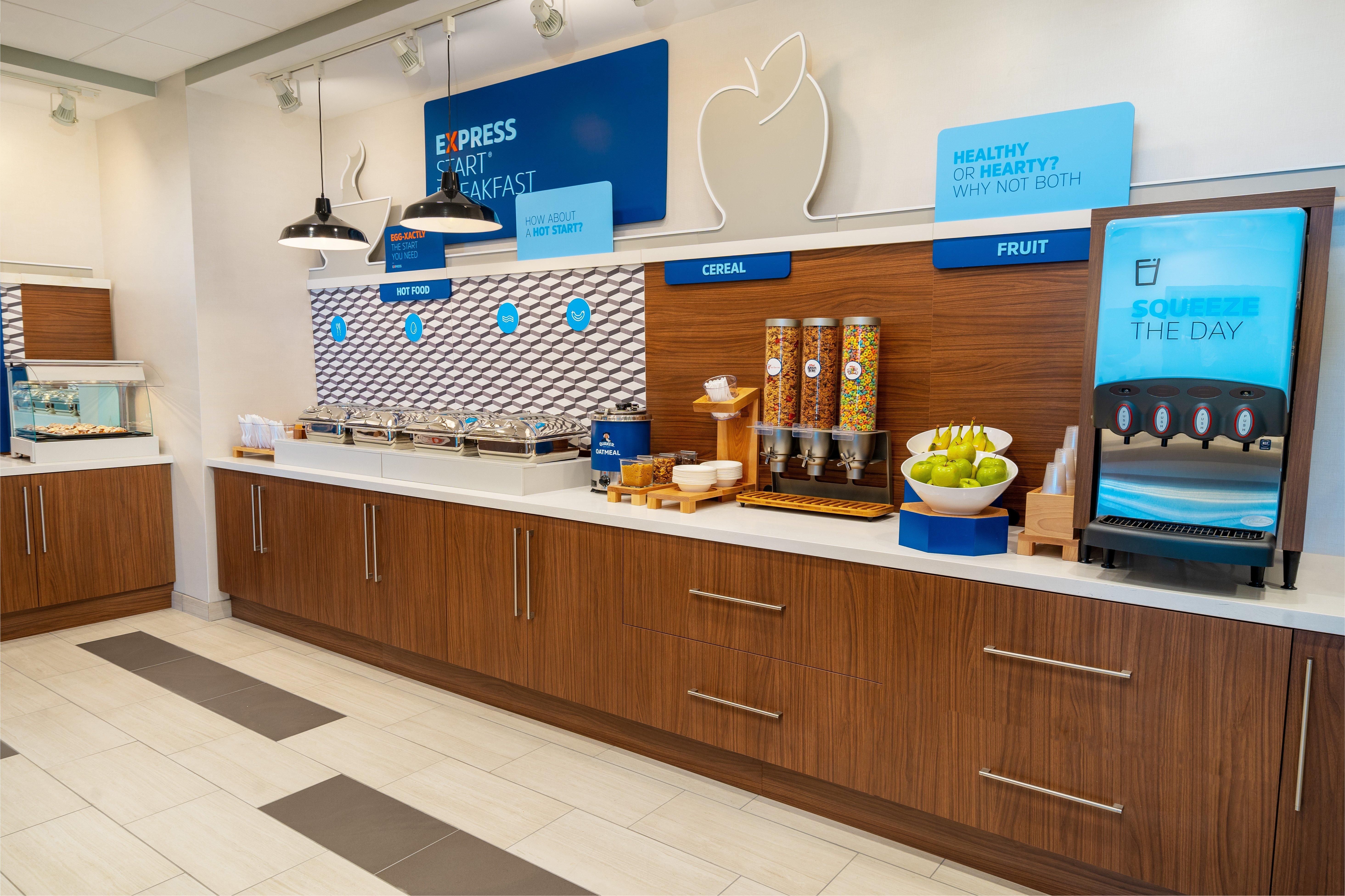 Holiday Inn Express & Suites - Las Vegas - E Tropicana By Ihg Экстерьер фото