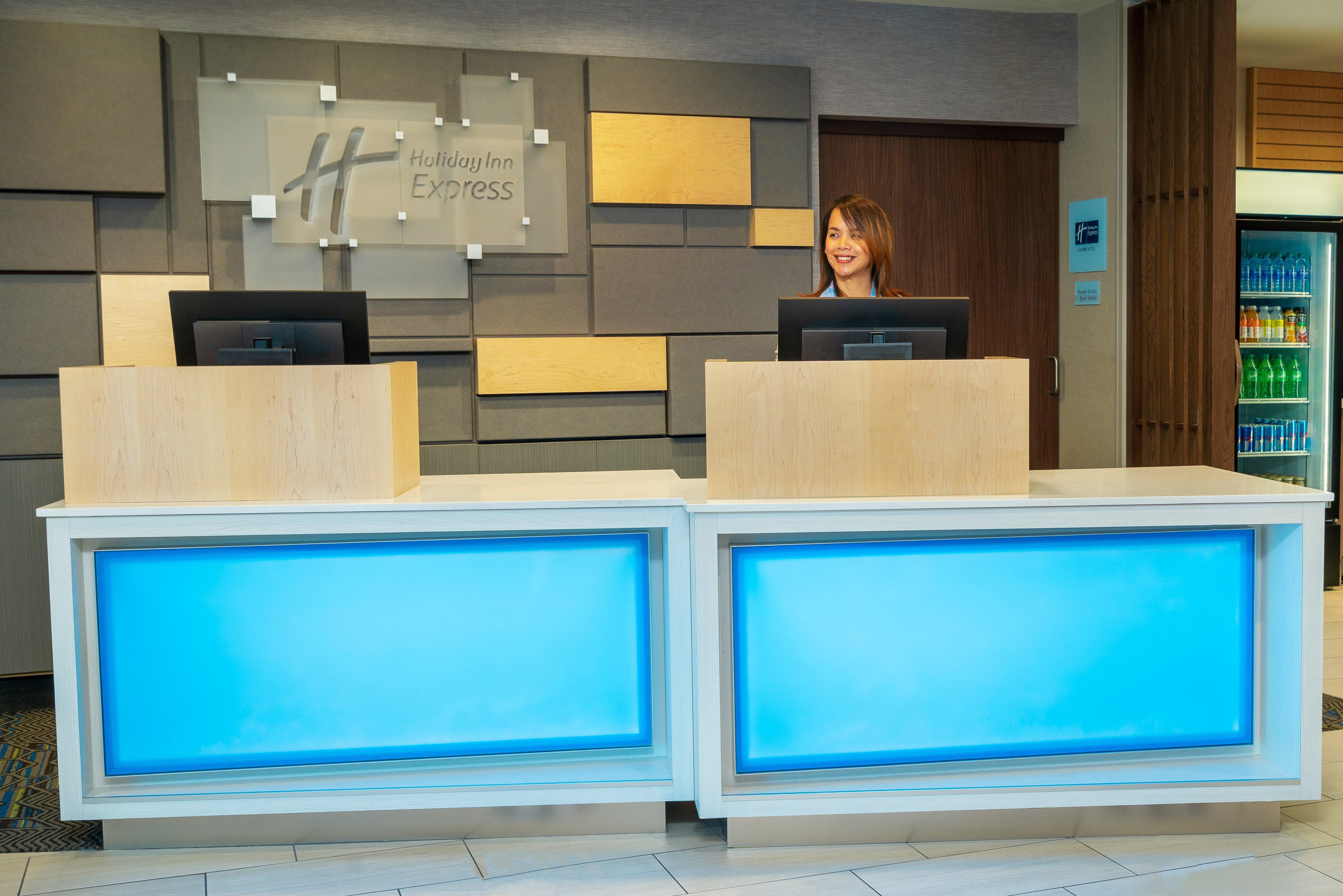 Holiday Inn Express & Suites - Las Vegas - E Tropicana By Ihg Экстерьер фото